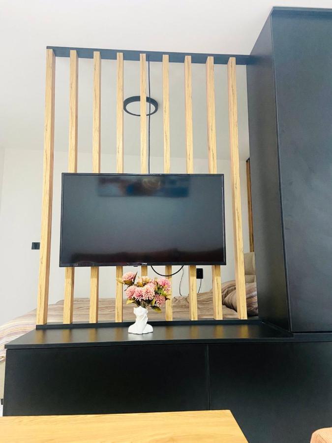Urban Chic Studio Ниш Экстерьер фото